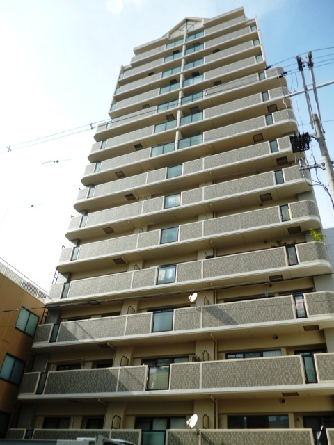 阿波座駅 徒歩4分 構造:鉄骨鉄筋コンクリート造専有面積:88.71平米 ( 26.83坪 )