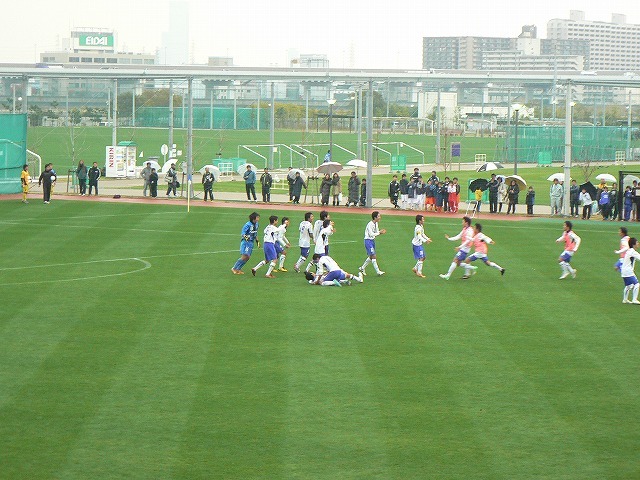 エイトコーポレーション社長のブログ-高円宮杯　３決９