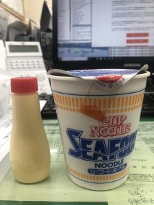 カップラーメンにアレを入れてみた